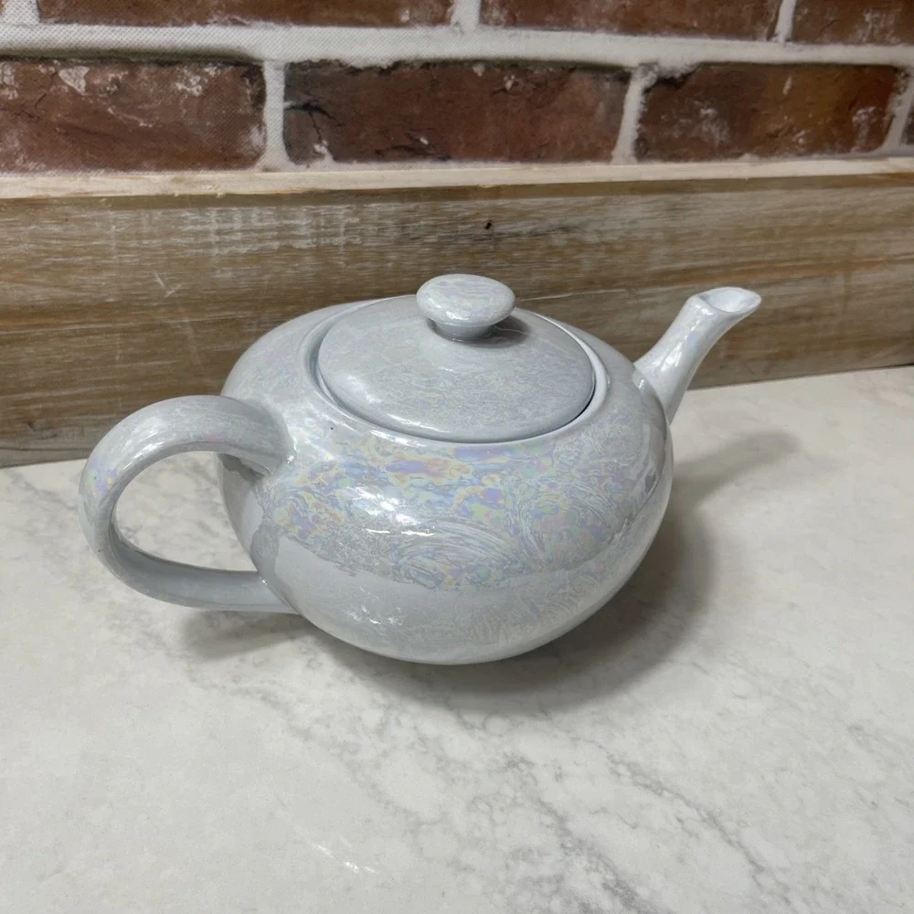 Vintage Japanese Peach Lusterware Teapot – Iridescent Glaze
